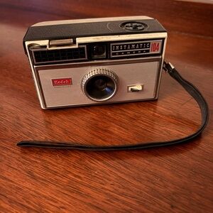 Vintage Kodak Instamatic 104 Camera